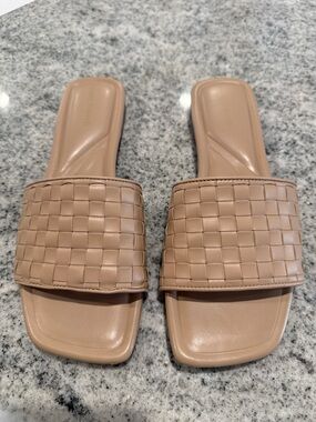 Marc Fisher Women's Lecee Woven Square Toe Sandals - light natural color